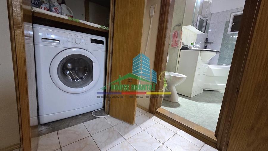 Apartament cu 3 camere decomandat în Obor