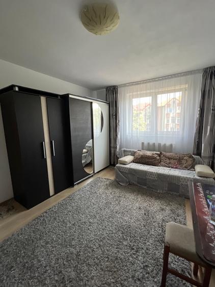 Vand apartament cu 2 camere - 1