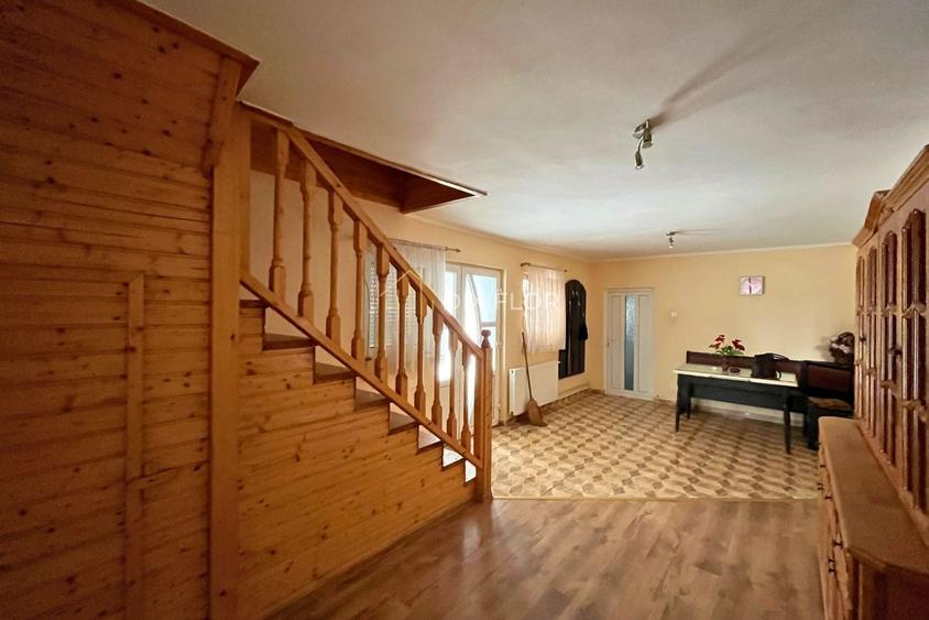 Casă individuală cu 2 camere cu Canalizare în Vărgata