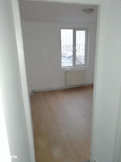 Vanzare/Chirie. Parter cu balcon acces separat ,schimb cu Teren - 7