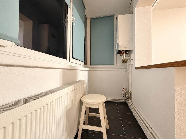 Apartament cu 2 camere semidecomandat în Soarelui