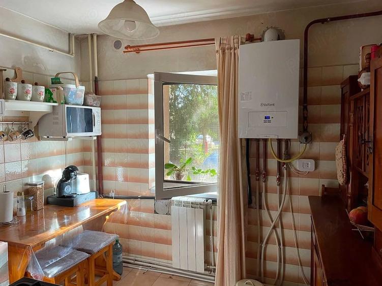 Apartament cu 2 camere decomandat în Buziașului