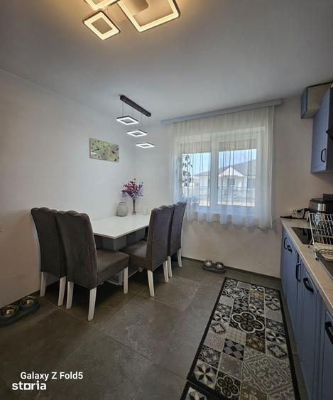Casă cu 3 camere decomandat cu Teren 250 Mp în Nojorid