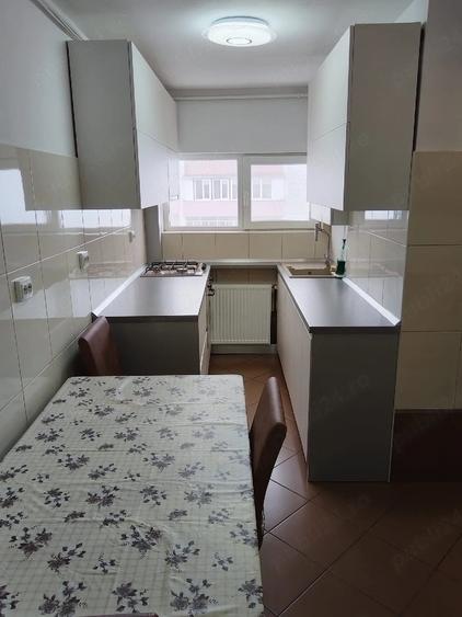 Apartament cu 3 camere decomandat în Gheorghe Doja