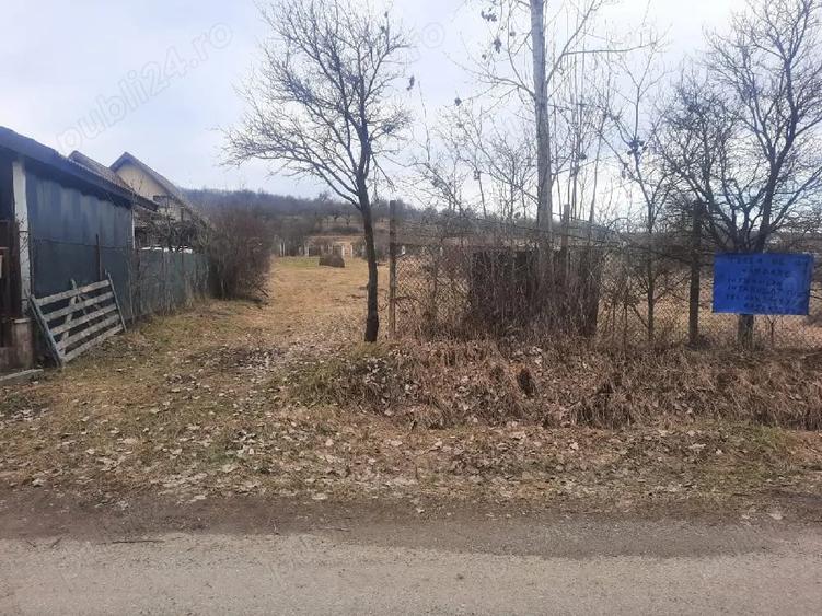 Teren de 1800 mp, în Central