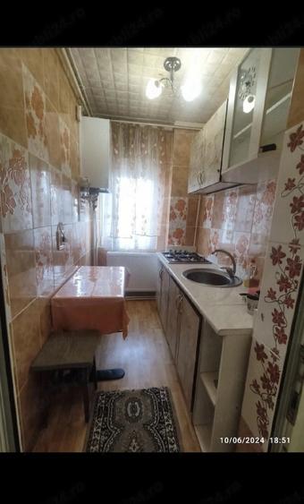 Garsonieră decomandată în Central
