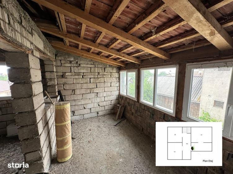 Casă cu 4 camere în Livada de Bihor