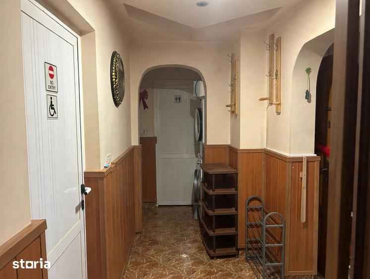 Apartament cu 4 camere decomandat în Prundu