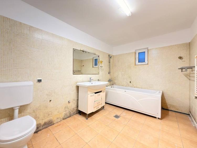 Casă individuală cu 4 camere cu Canalizare în Buturugeni