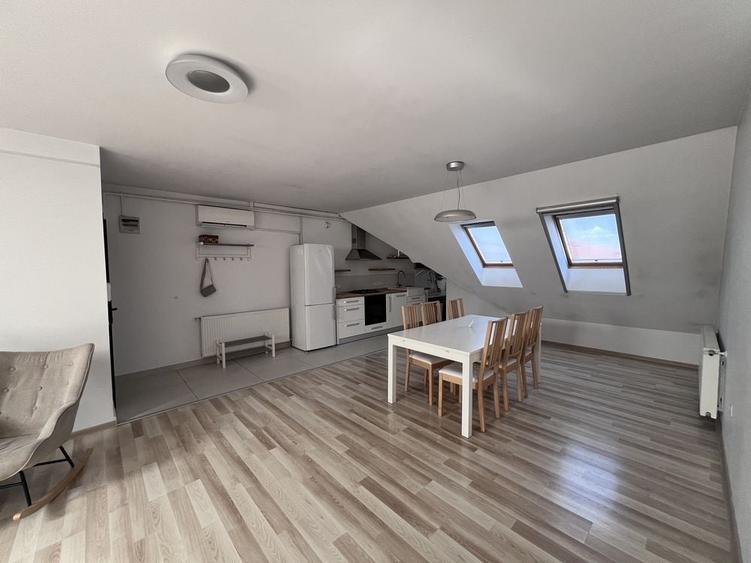 Apartament cu 3 camere în Florești