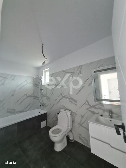 Casă cu 4 camere cu Teren 2500 Mp în Trivale