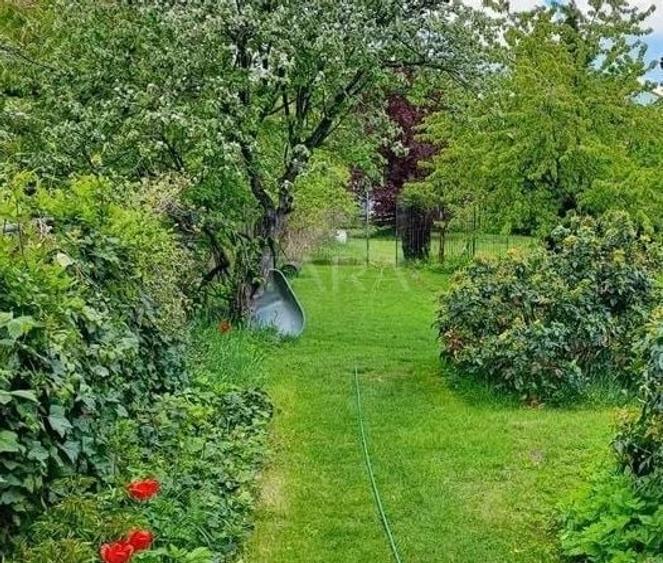 Casă individuală cu 3 camere cu Canalizare în Gheorgheni