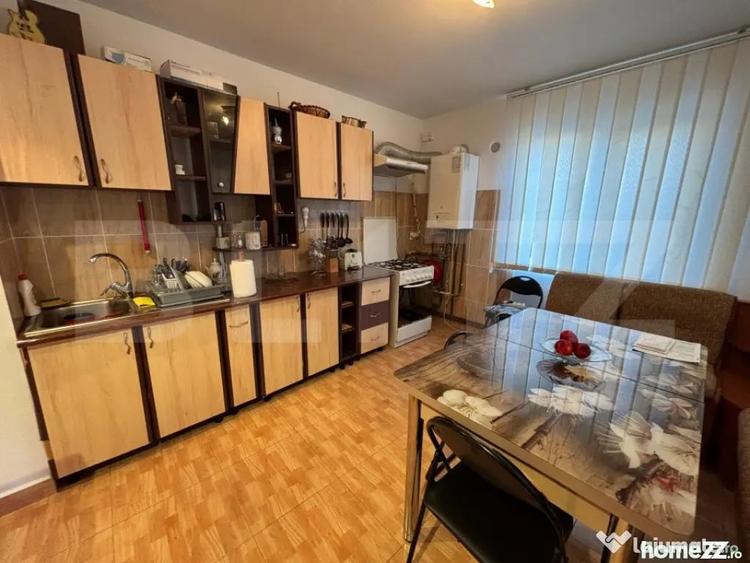 Casă cu 4 camere cu Teren 700 Mp în Suseni