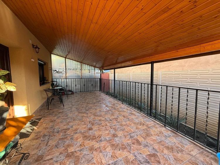 Casă individuală cu 7 camere cu Teren 259 Mp în Jilava