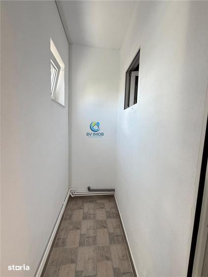 Apartament cu 3 camere decomandat în Astra