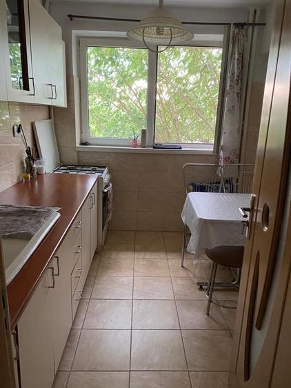 Apartament cu 2 camere semidecomandat în Iancului