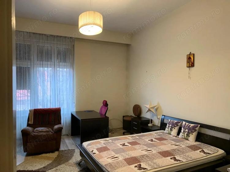 Casă cu 4 camere cu Teren 347 Mp în Sinaia