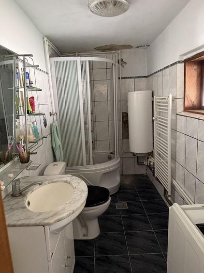 Casă cu 3 camere în Scheiu de Jos