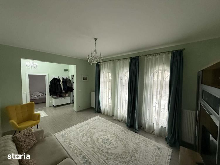 Casă cu 3 camere cu Teren 400 Mp în Central