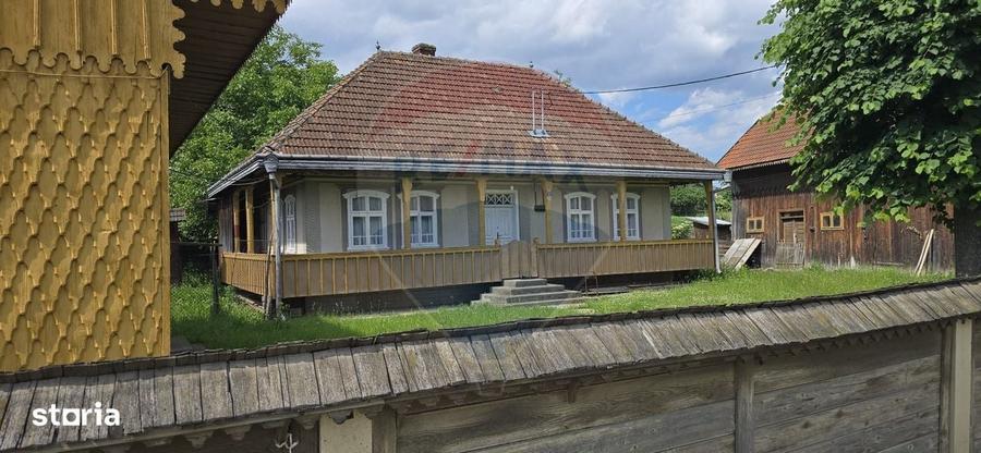 Casă cu 4 camere în Mihoveni