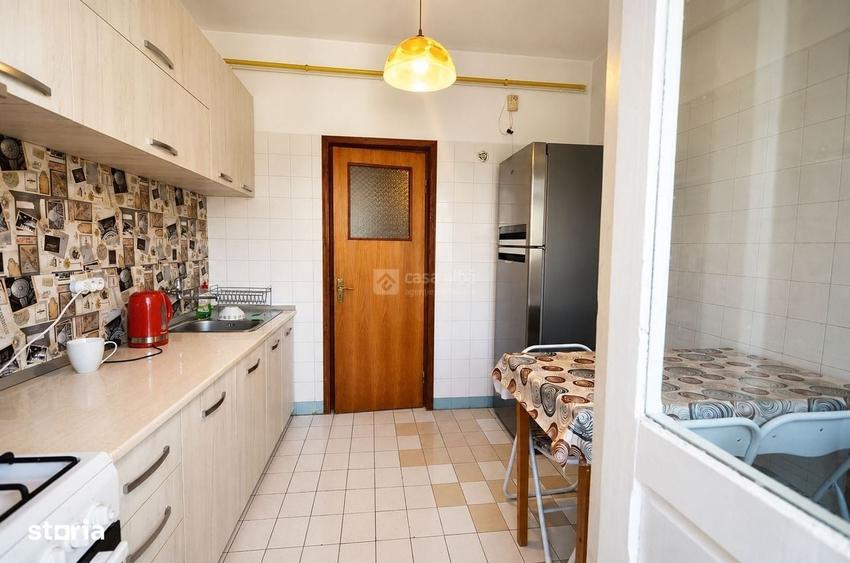 Apartament cu 4 camere decomandat în Gară