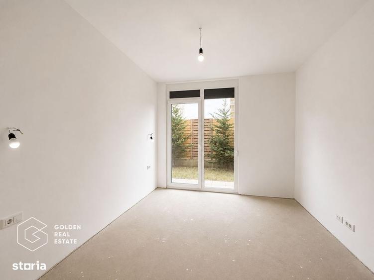 Apartament cu 3 camere în Intim