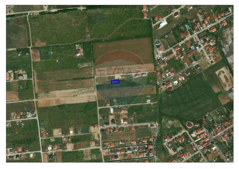 Teren Construcții intravilan de 447 mp, în Sânmartin
