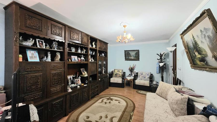 Apartament cu 2 camere decomandat, mobilat în Năvodari