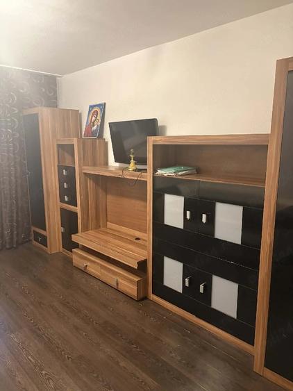 Apartament cu 2 camere decomandat în Nicolae Titulescu