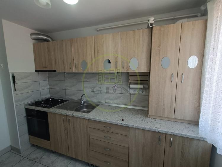 Apartament cu 2 camere decomandat, mobilat în Reghin