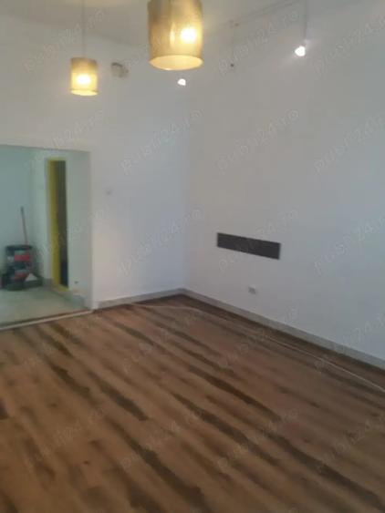 Spațiu comercial, de 70 mp, în Podgoria