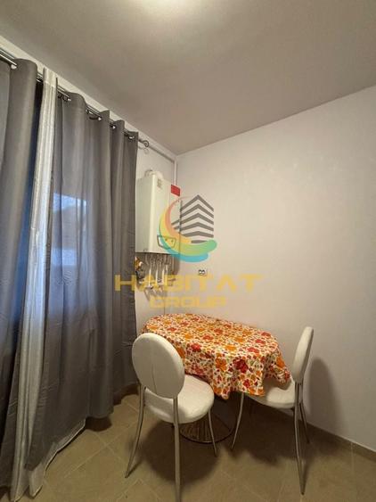 Garsonieră decomandată, mobilată în Central