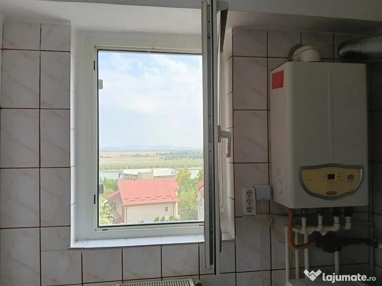Apartament cu 2 camere decomandat în Mazepa 1
