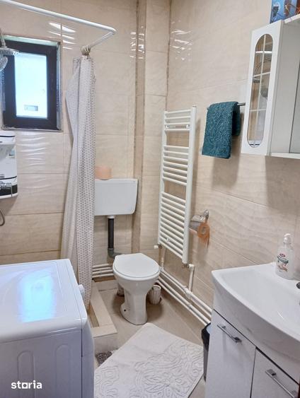 Casă cu 7 camere cu Teren 800 Mp în Beliș