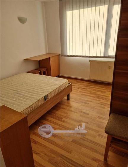 Apartament cu 2 camere decomandat în Piața Unirii