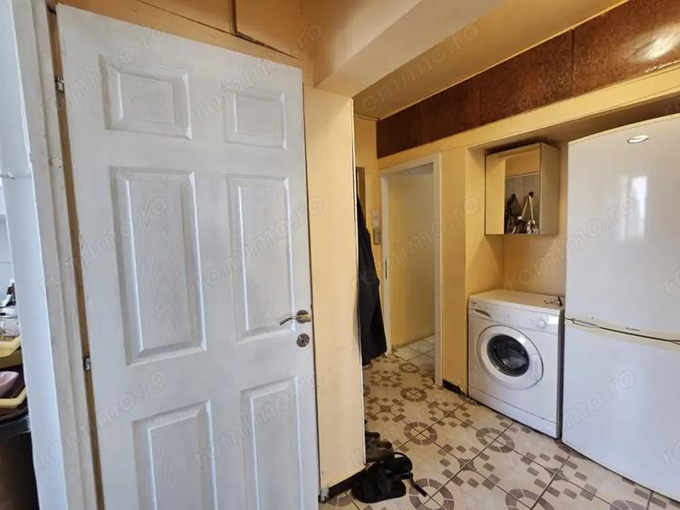 Apartament cu 2 camere decomandat în Zamfirescu