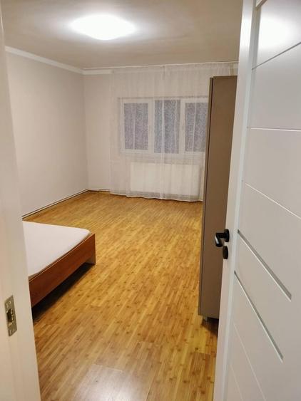 Apartament cu 2 camere decomandat, mobilat în Zorilor