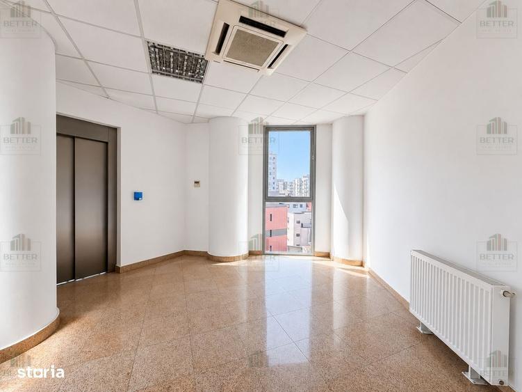 Spațiu comercial, de 1,100 mp, în Central