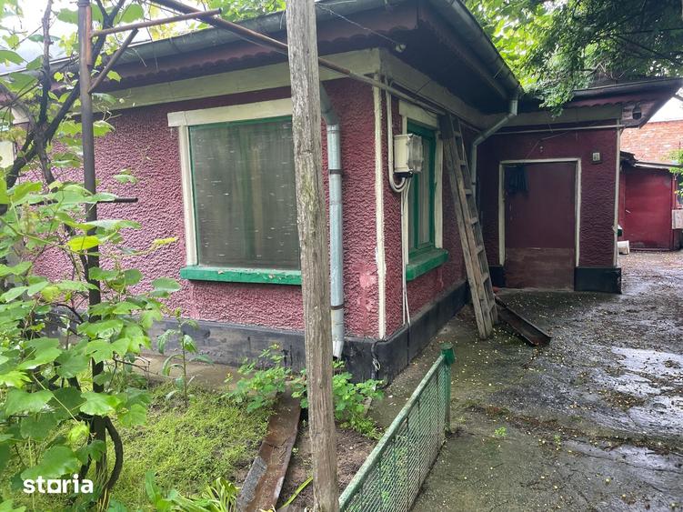 Casă cu 3 camere cu Teren 307 Mp în Ion Creangă