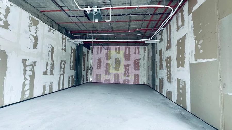 Spațiu comercial, de 103 mp, în Sebastian
