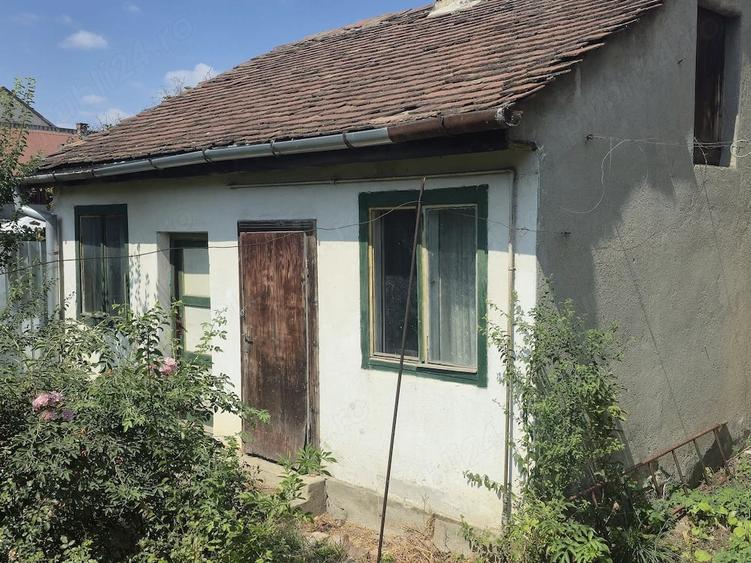 Casă cu 4 camere cu Teren 299 Mp în Lazaret
