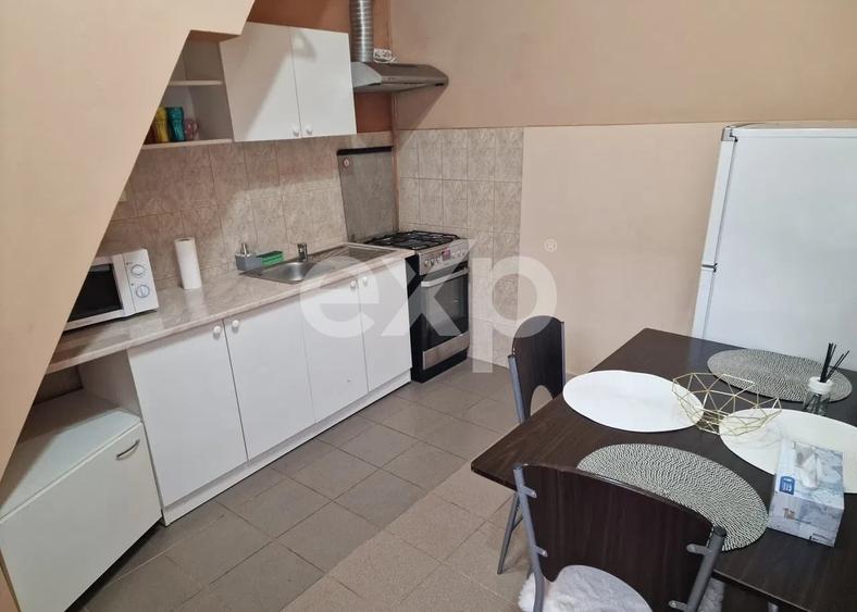 Garsonieră decomandată, mobilată în Central