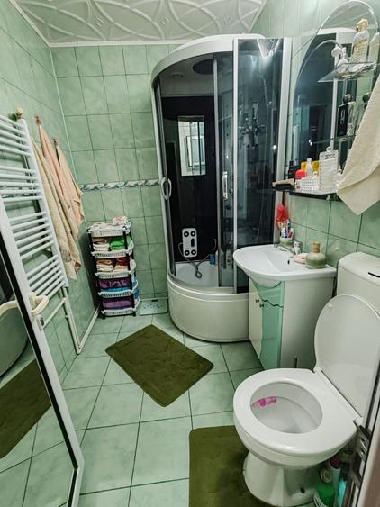 Apartament cu 2 camere decomandat în Obor