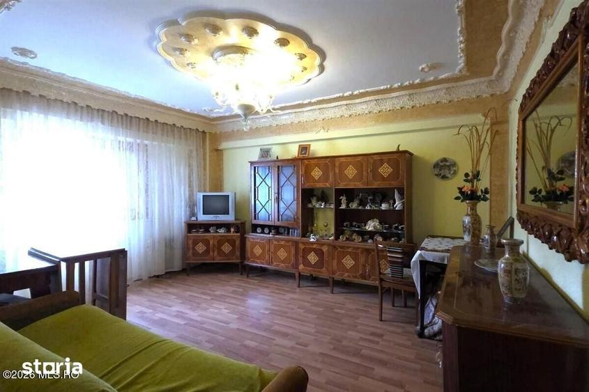 Apartament cu 3 camere decomandat în Tomis Nord