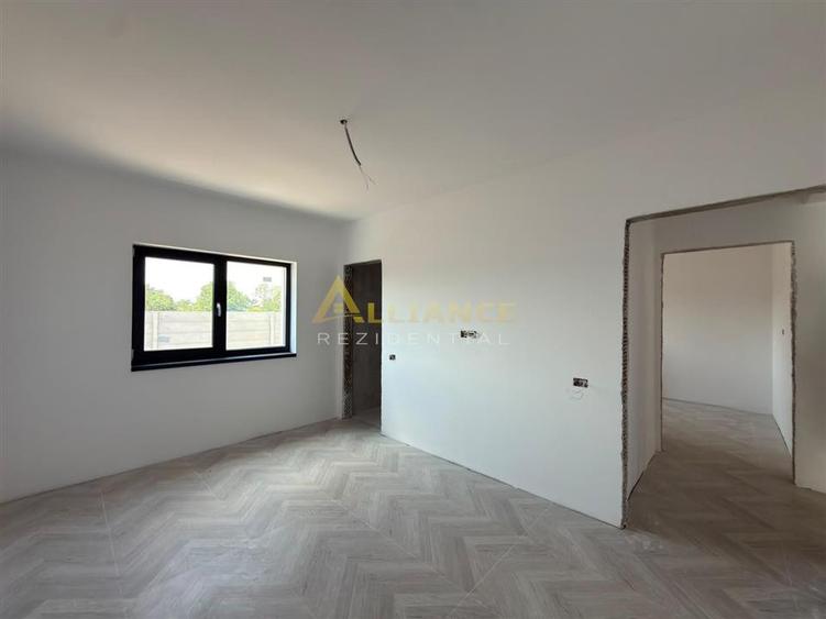 Casă individuală cu 4 camere cu Teren 427 Mp în Berceni