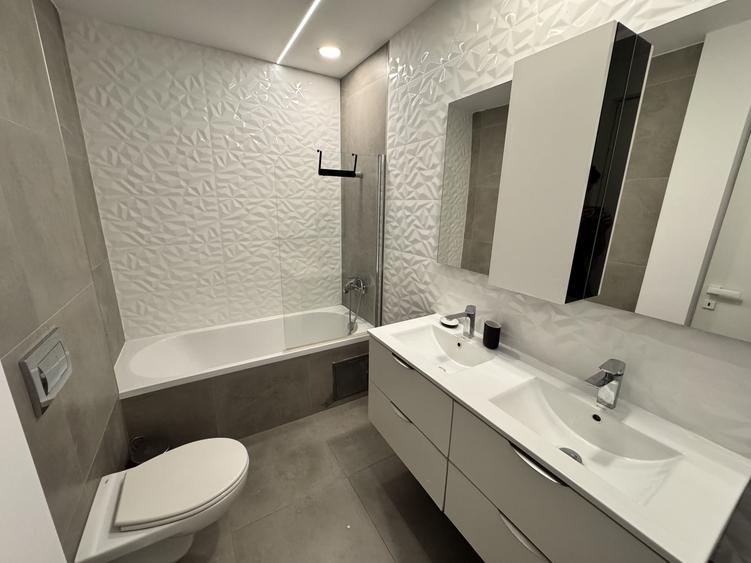 Apartament cu 3 camere decomandat, mobilat în Pipera