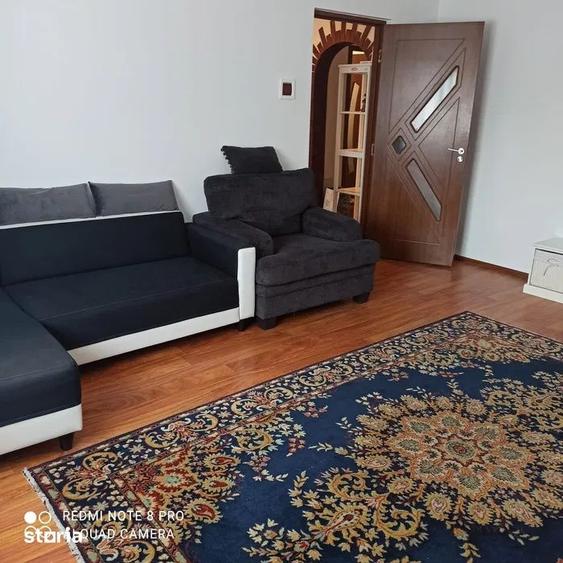 Apartament cu 3 camere decomandat, mobilat în Vitan — fotografia 3