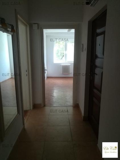 Apartament cu 3 camere decomandat, mobilat în Tătărași