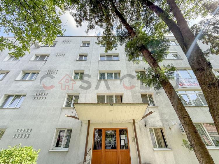 Apartament cu 3 camere semidecomandat, mobilat în Gheorgheni