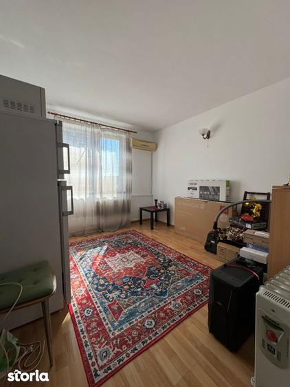 Apartament cu 3 camere decomandat în Rahova